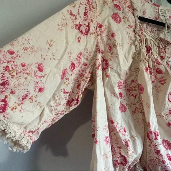 ❌SOLD❌Magnolia Pearl Floral Millie Jo Blouse TOP 1413 - Picture 6 of 10